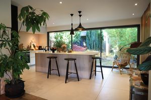 Kitchen- click for photo gallery